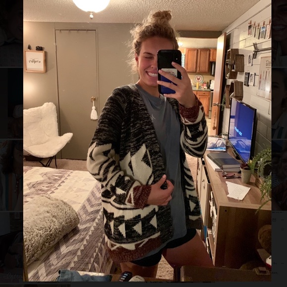 Aztec cardigan - Picture 4 of 4